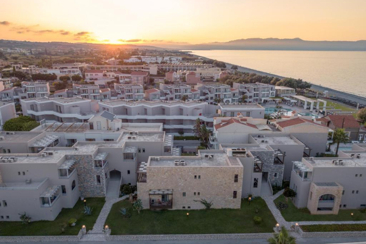 Erato Beach - Adults Only