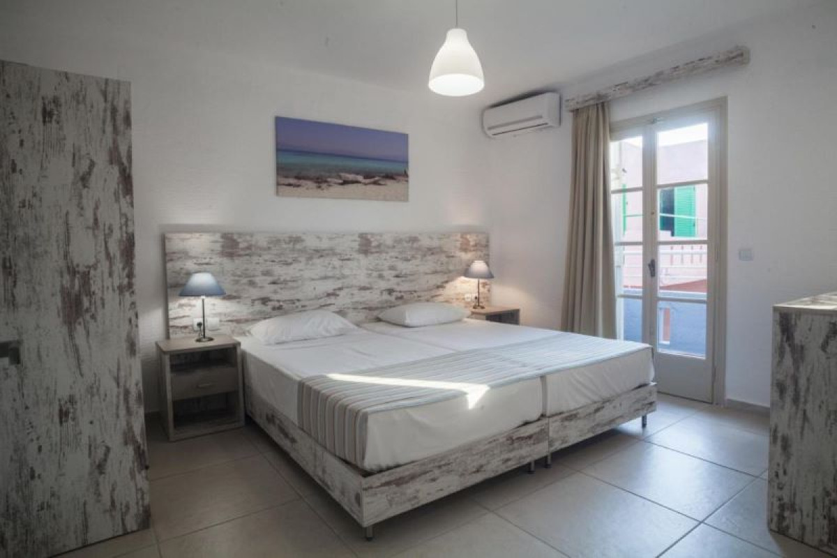 ERATO SHOTELS