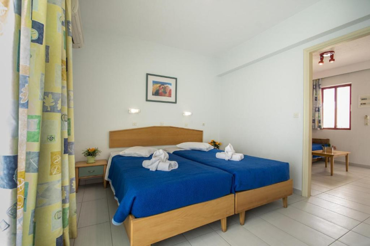 Erato Studios and Apartments