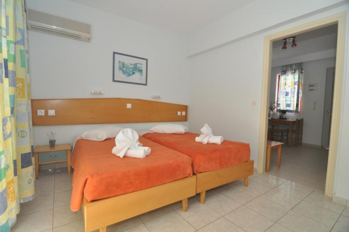 Erato Studios and Apartments