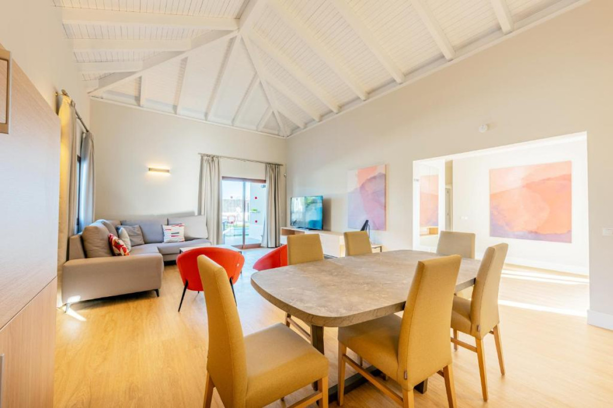 Ereza Villas Alicia