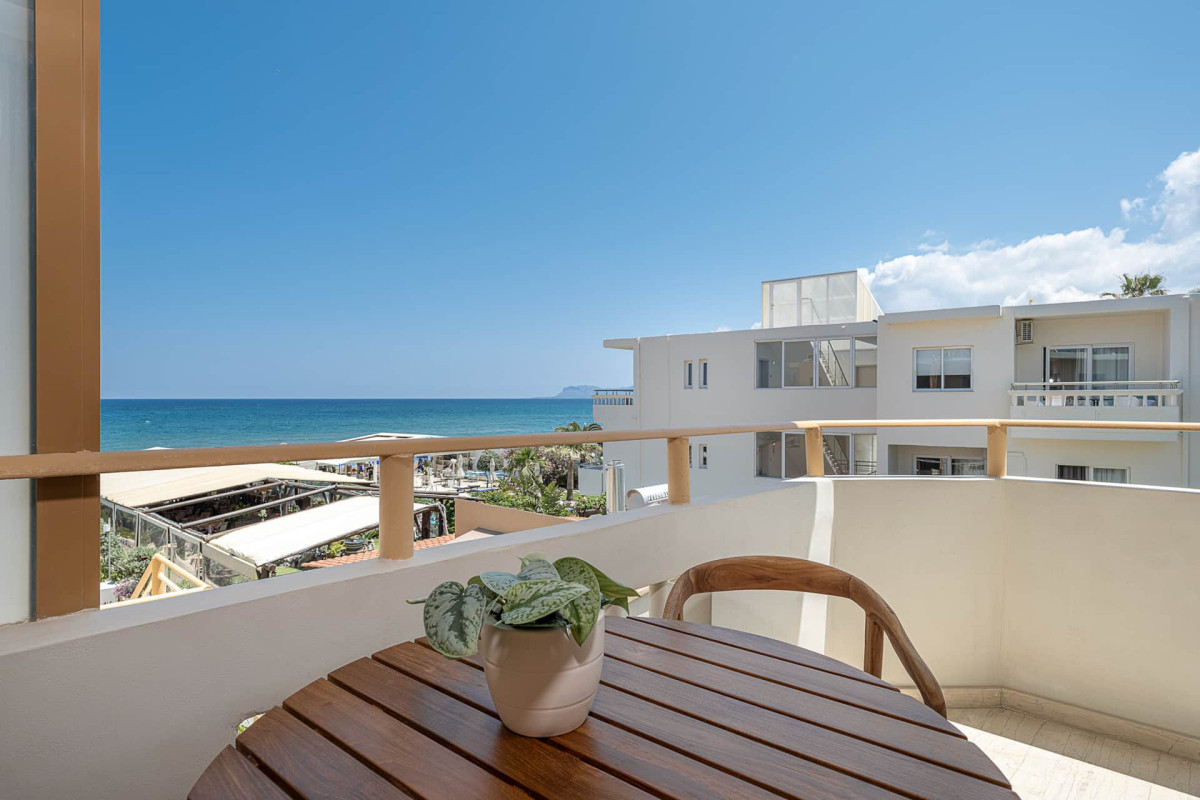 ESPERIDES BEACH HOTEL APARTMENTS