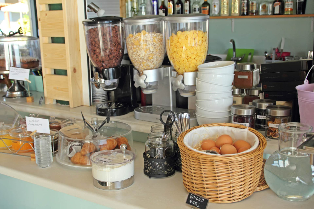 ESPERIDES BEACH HOTEL APARTMENTS