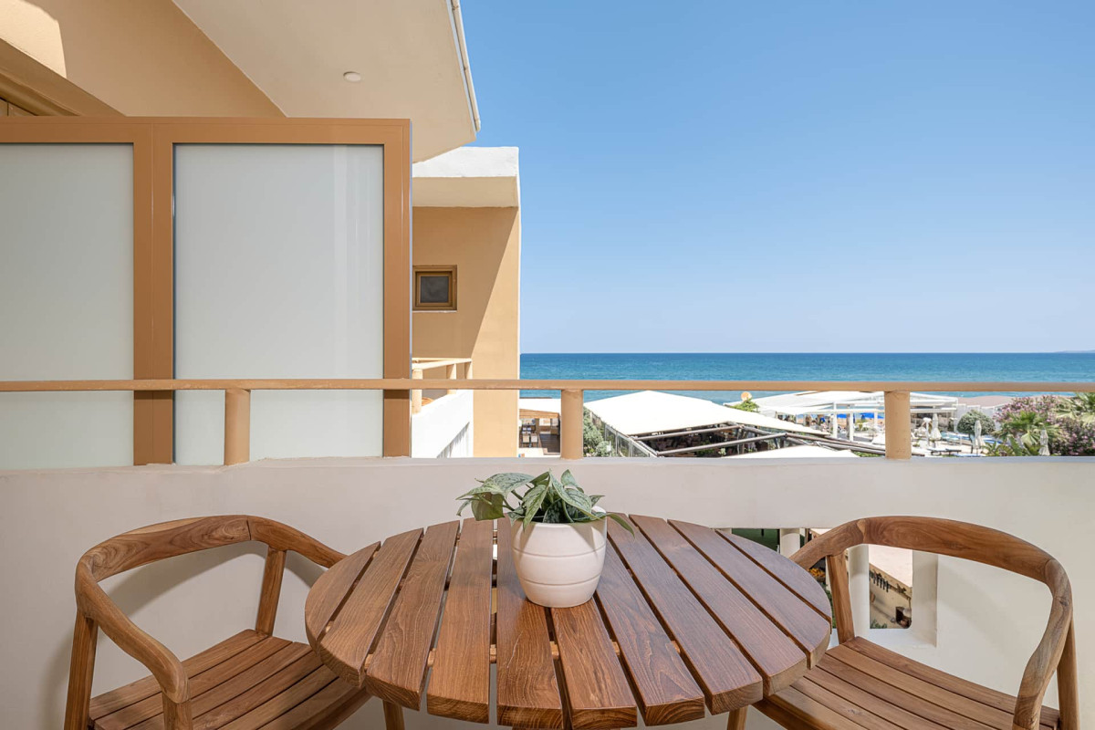 ESPERIDES BEACH HOTEL APARTMENTS