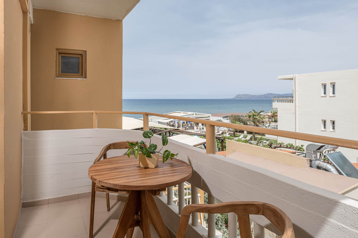 ESPERIDES BEACH HOTEL APARTMENTS
