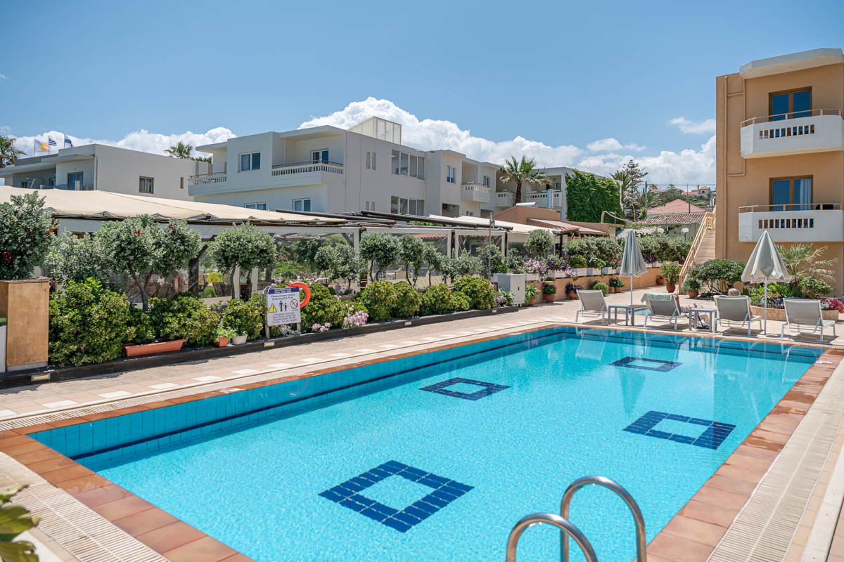 ESPERIDES BEACH HOTEL APARTMENTS