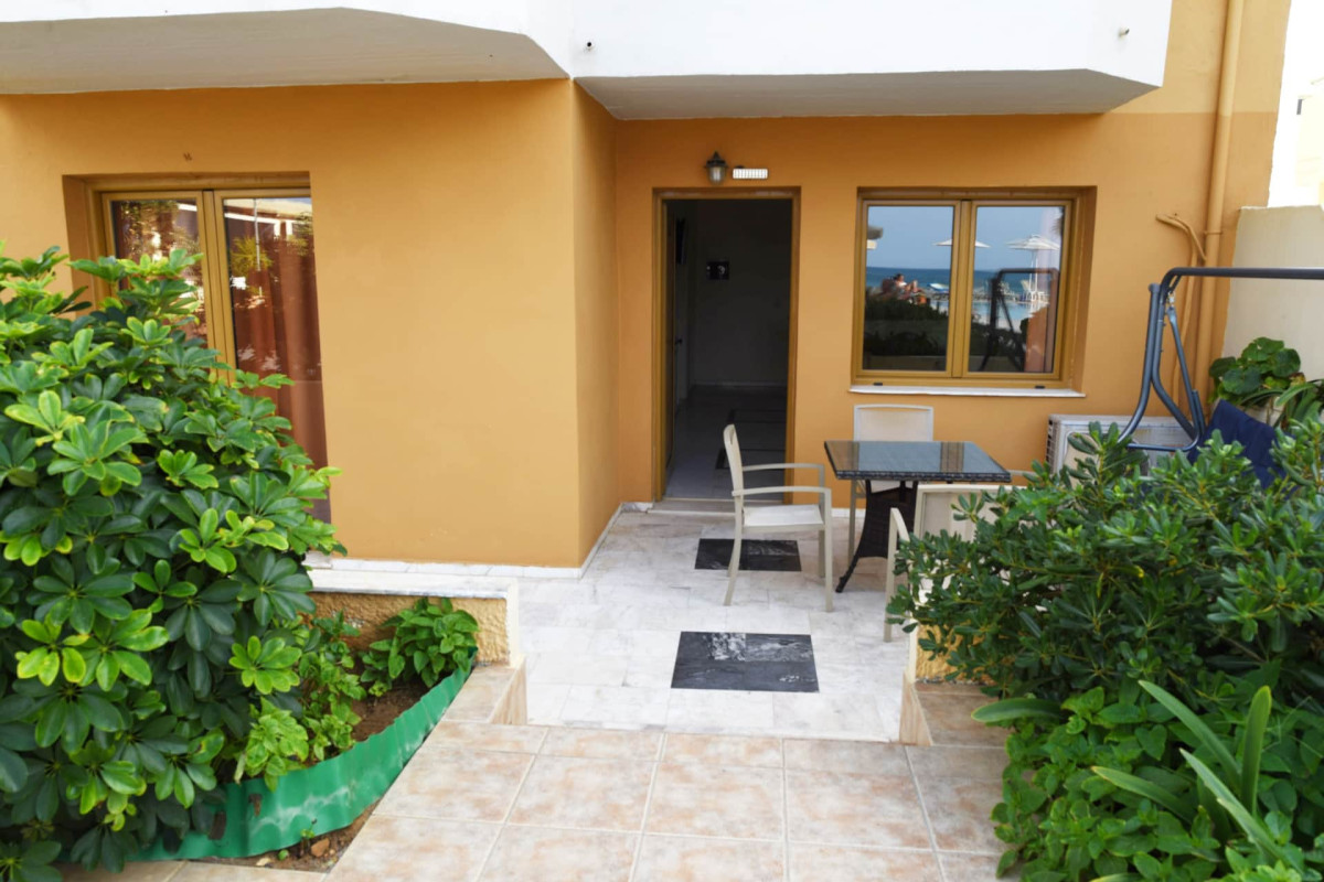 ESPERIDES BEACH HOTEL APARTMENTS