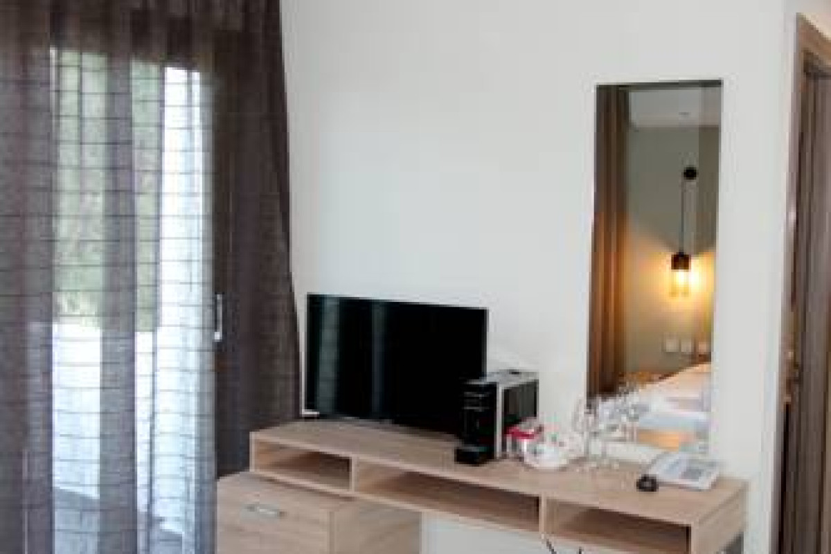Esperides Sofras Resort (Glikadi)
