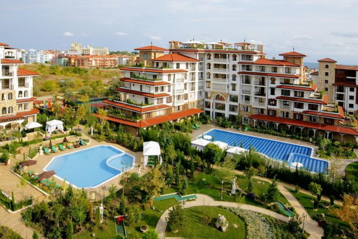 ESTEBAN APARTMENTS