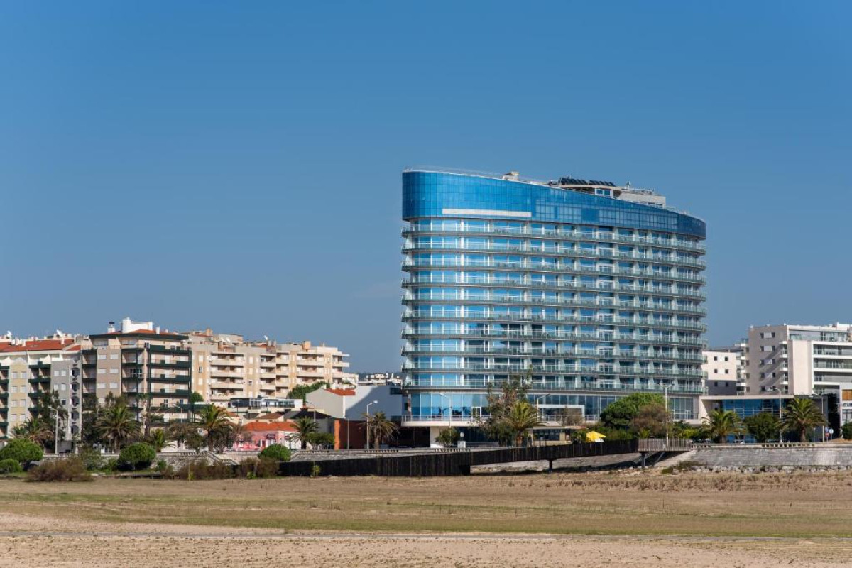 Eurostars Oasis Plaza Hotel