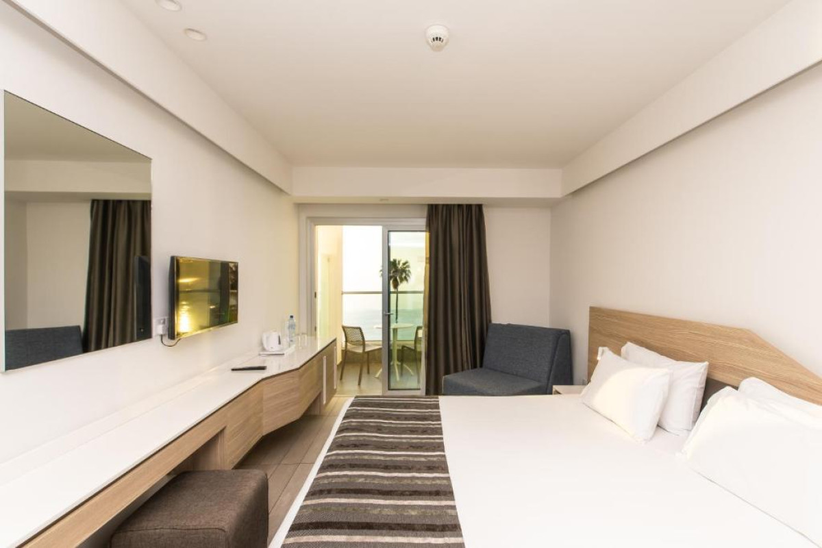 Evalena Beach Hotel