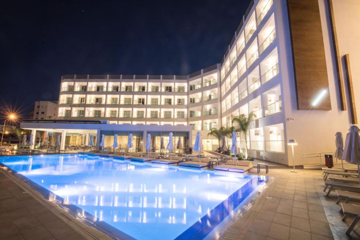 Evalena Beach Hotel