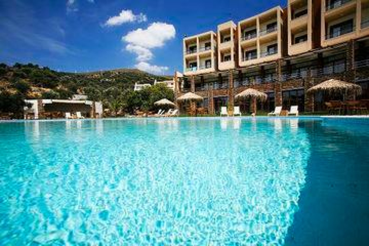 Evia Hotel & Suites