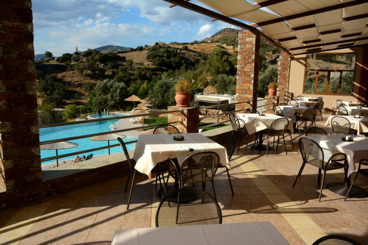 Evia Hotel  Suites