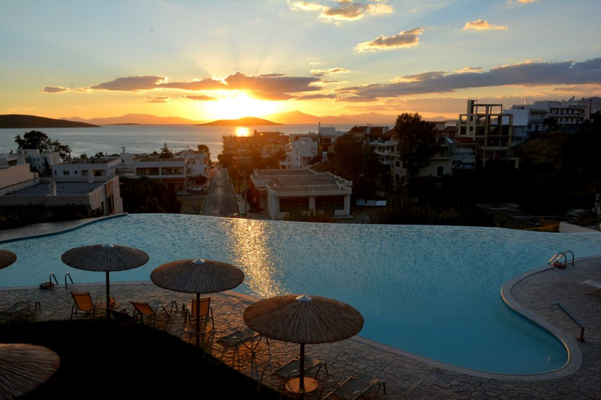 Evia Hotel  Suites