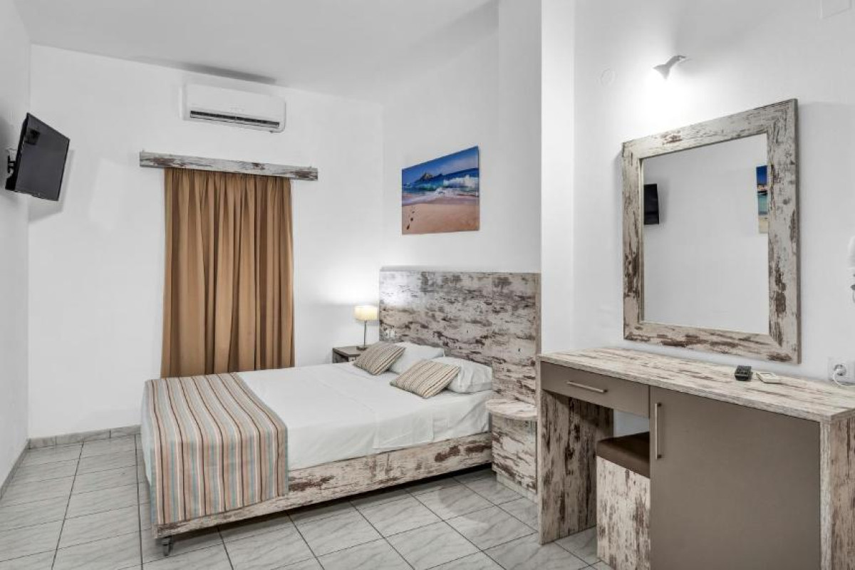 Evina Rooms & Suites