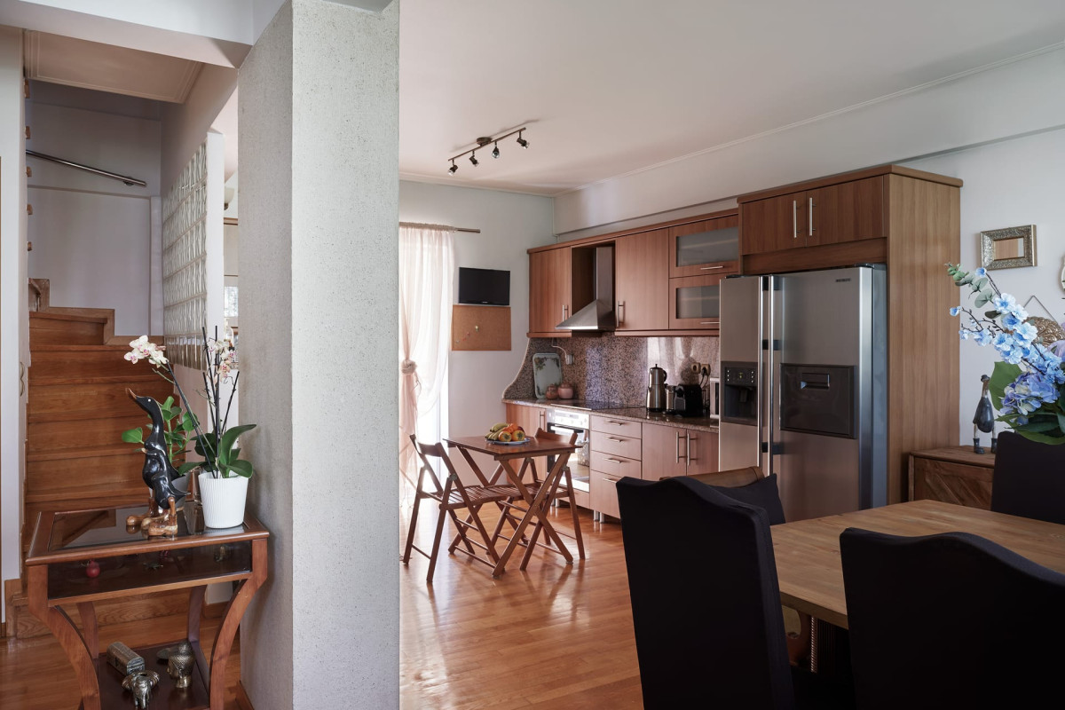 Evi's Voula Home