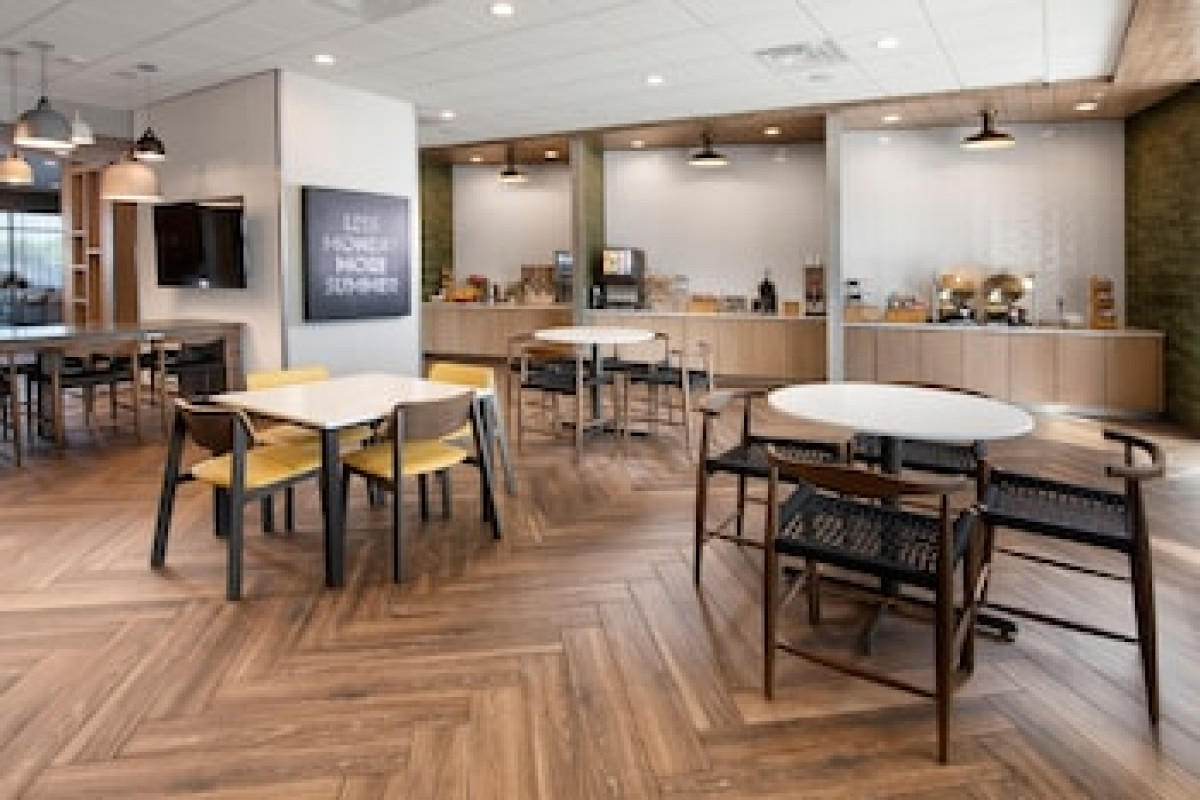 FAIRFIELD INN AND SUITES DALLAS EAST