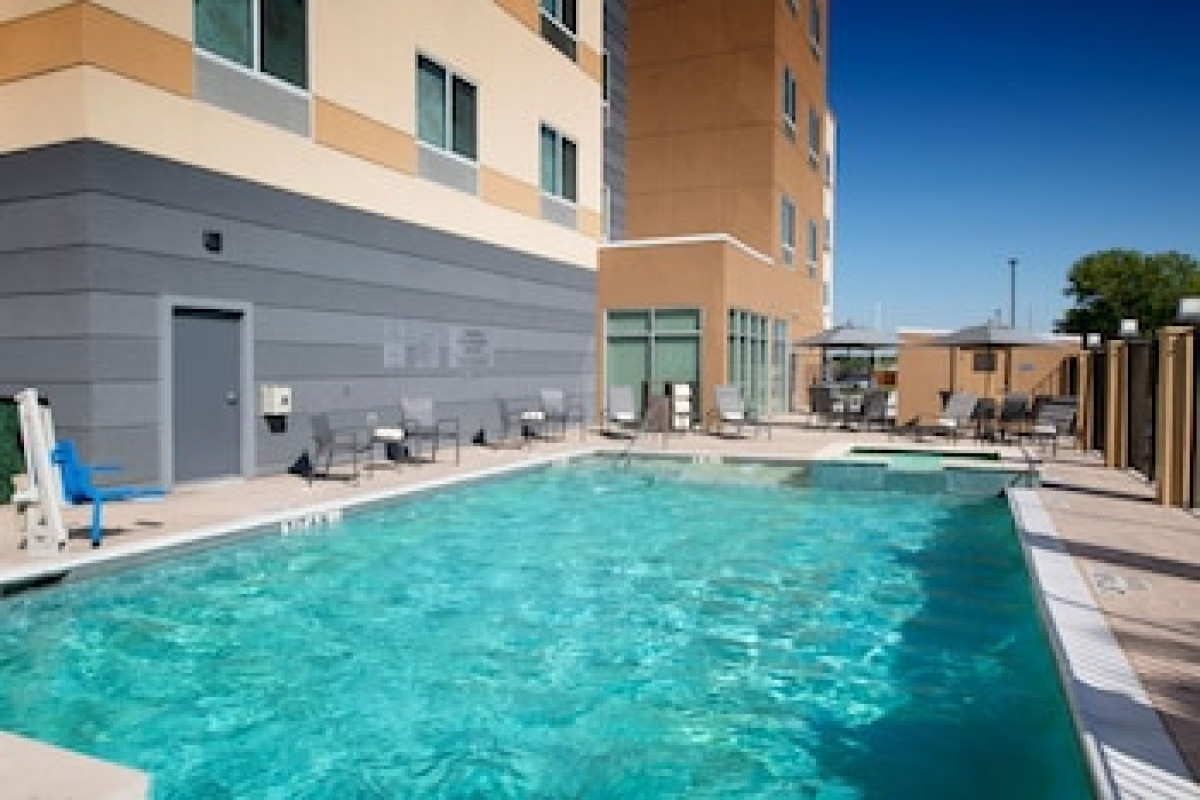 FAIRFIELD INN AND SUITES DALLAS EAST