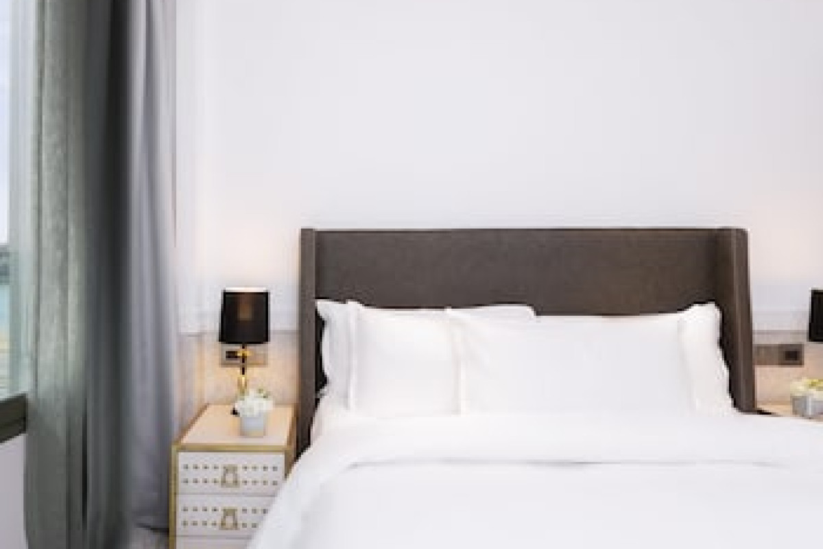 FAIRMONT LA MARINA HOTEL & RESIDENCES