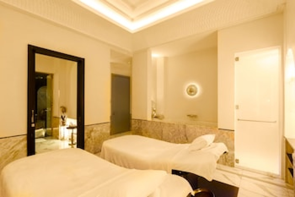 FAIRMONT LA MARINA HOTEL & RESIDENCES