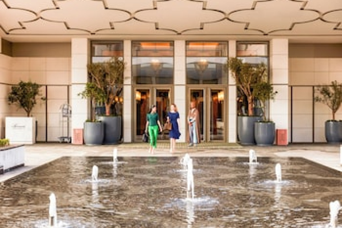 FAIRMONT LA MARINA HOTEL & RESIDENCES