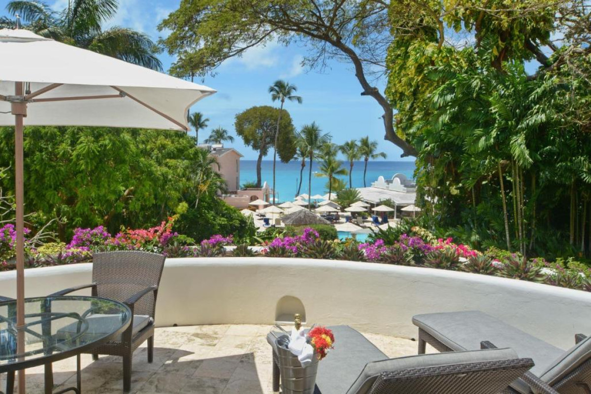 Fairmont Royal Pavilion Hotel