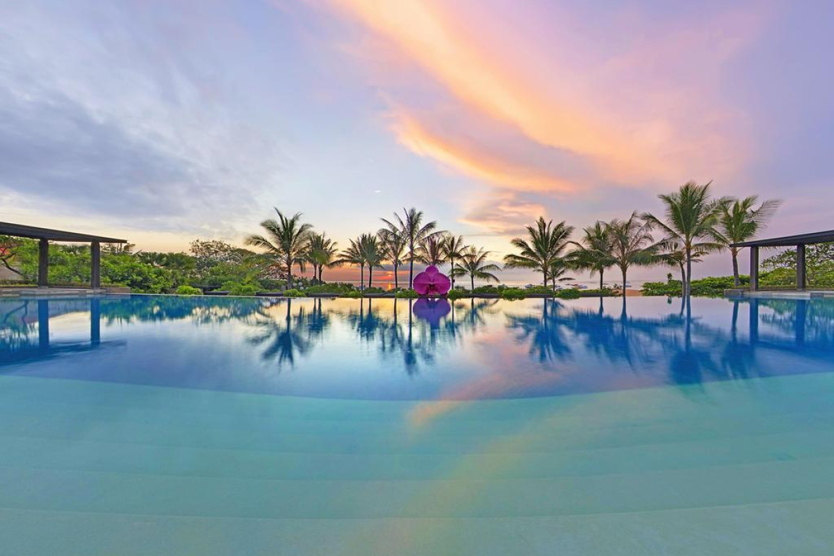 Fairmont Sanur Beach Bali Suites & Villa