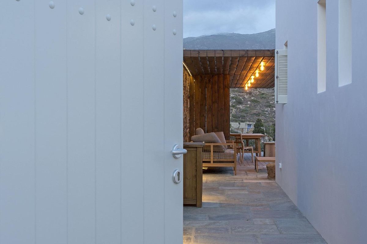 Far Out Hotel & Spa