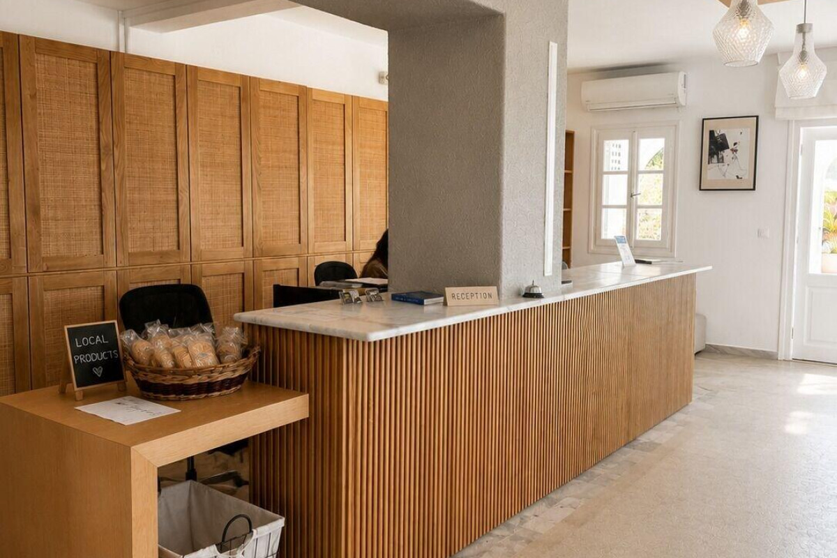 Far Out Hotel & Spa
