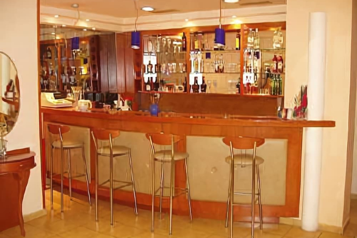 Faros 2 Hotel