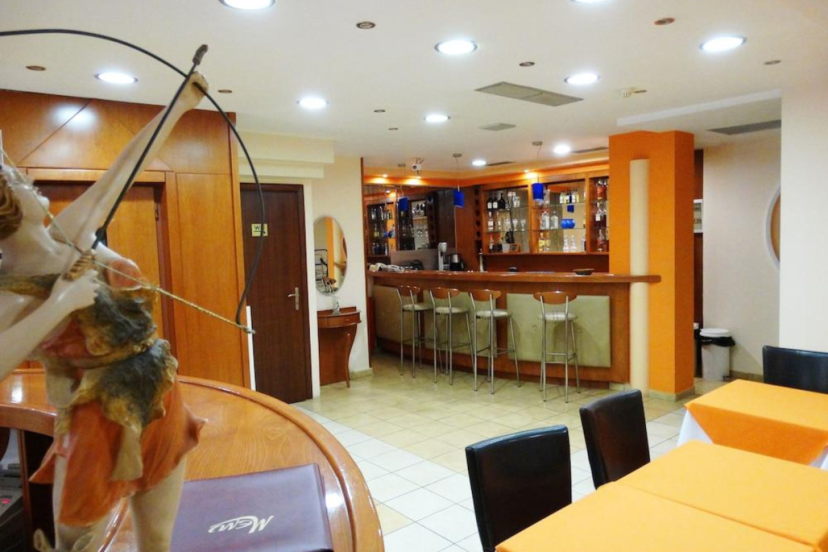 Faros 2 Hotel