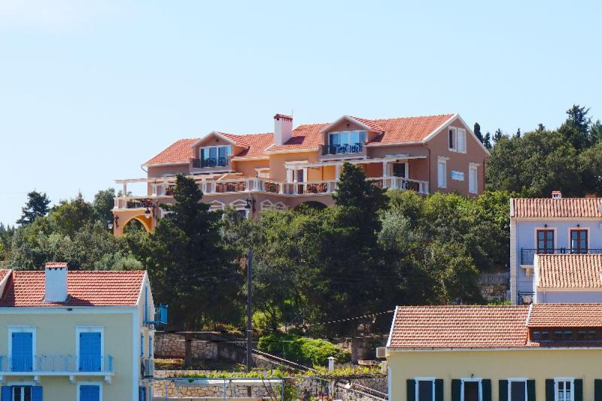FAROS RESIDENCE - ADULTS ONLY