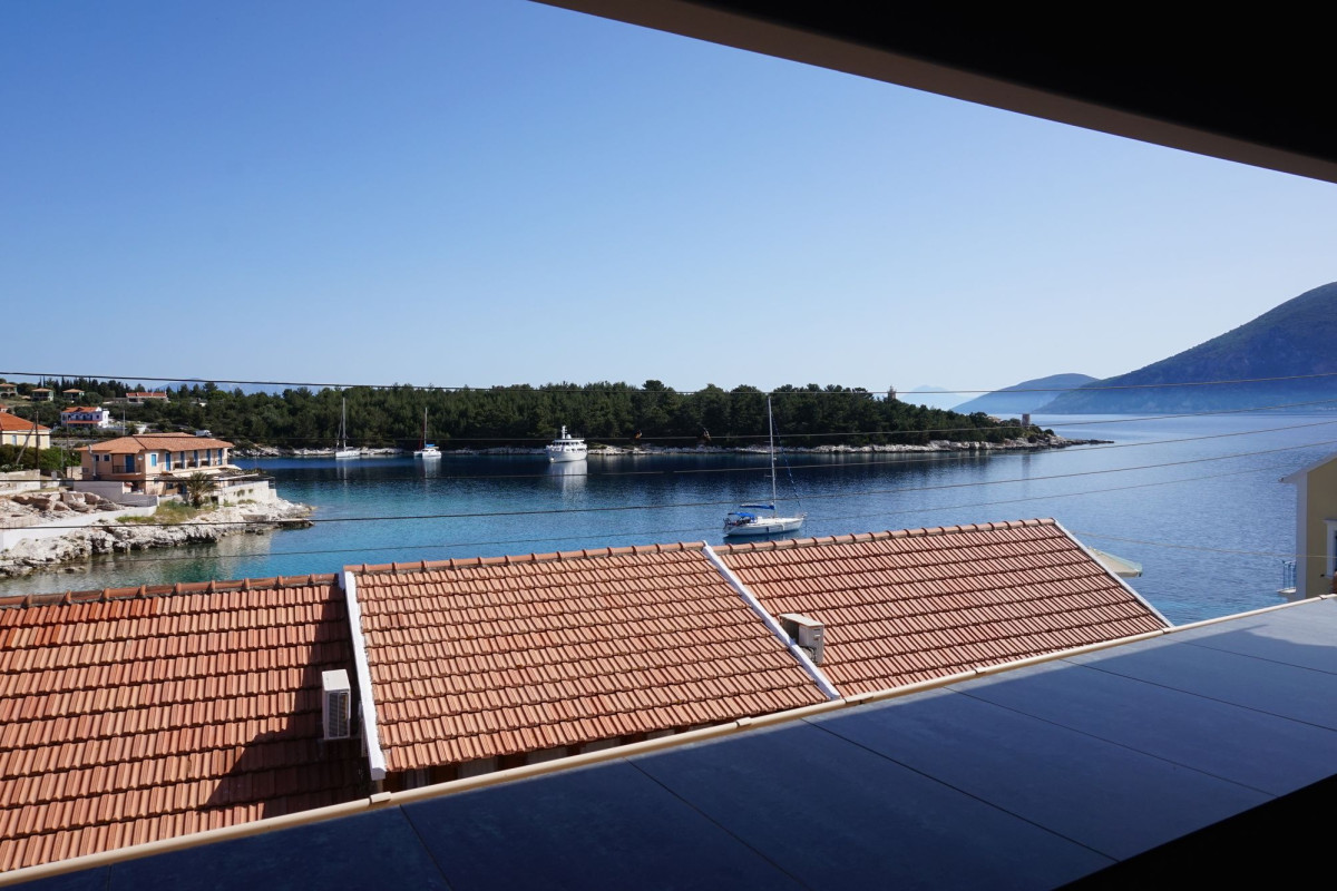 FAROS SUITES  ADULTS ONLY