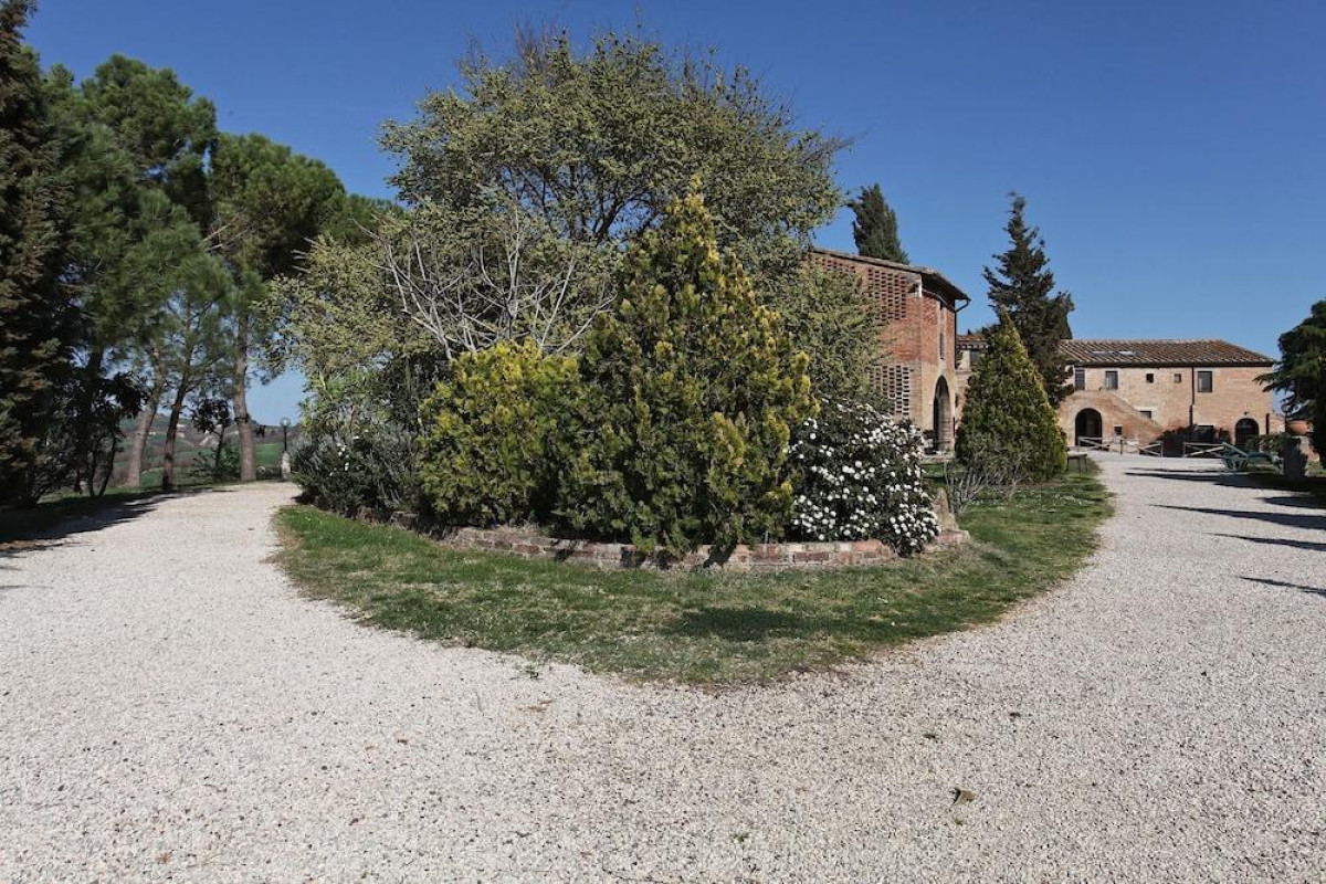 Fattoria Pieve A Salti