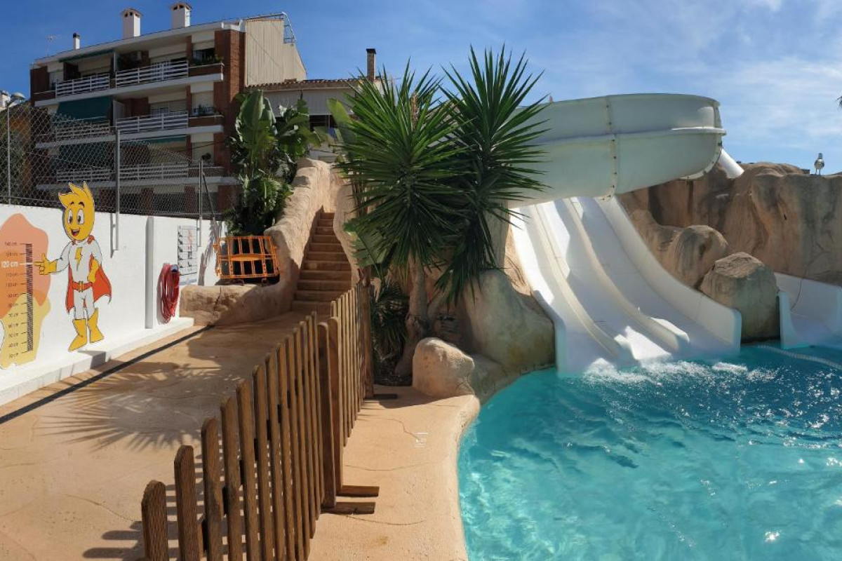 FERGUS Club Pineda Splash