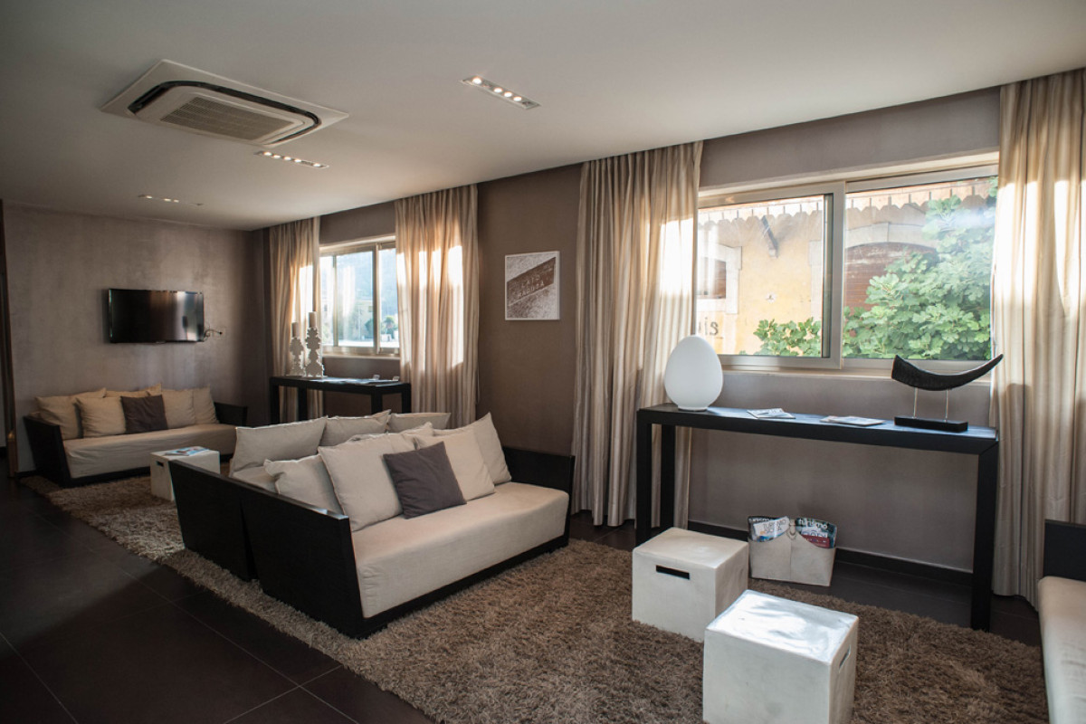 FERRO HOTEL
