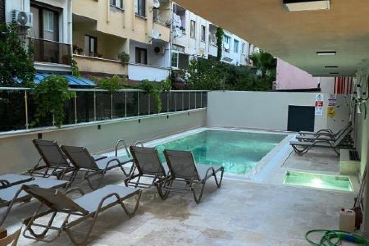 FIFTY FIVE SUITE HOTEL
