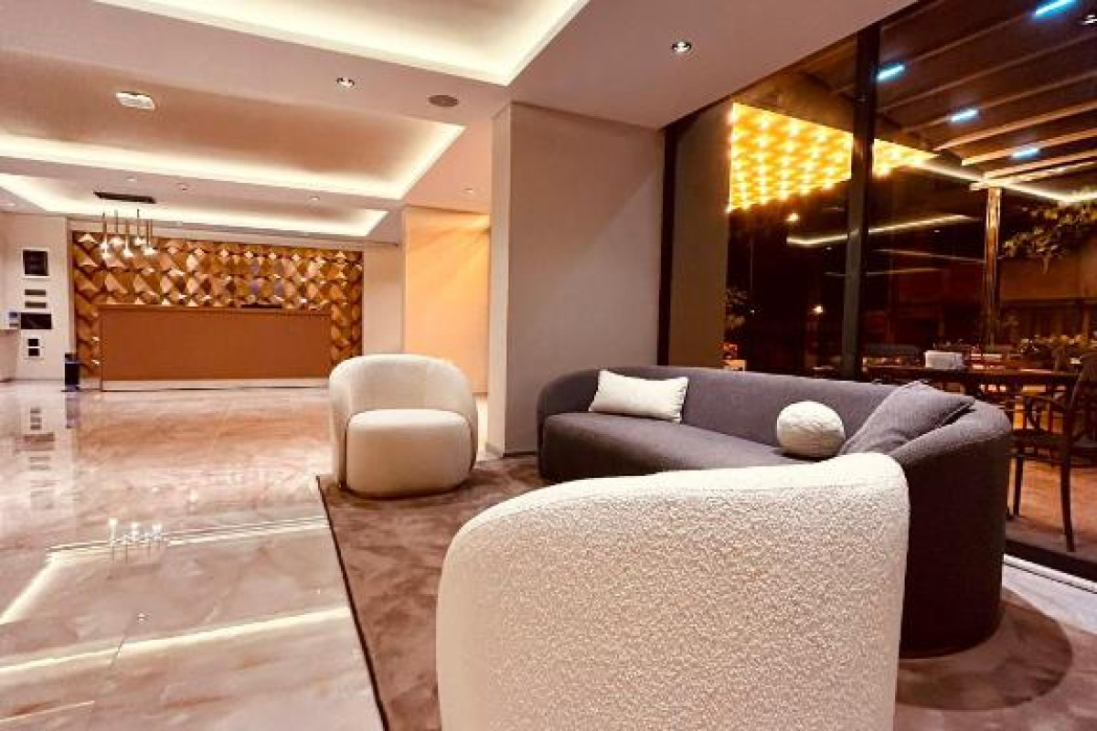 FIFTY5 Suite Hotel
