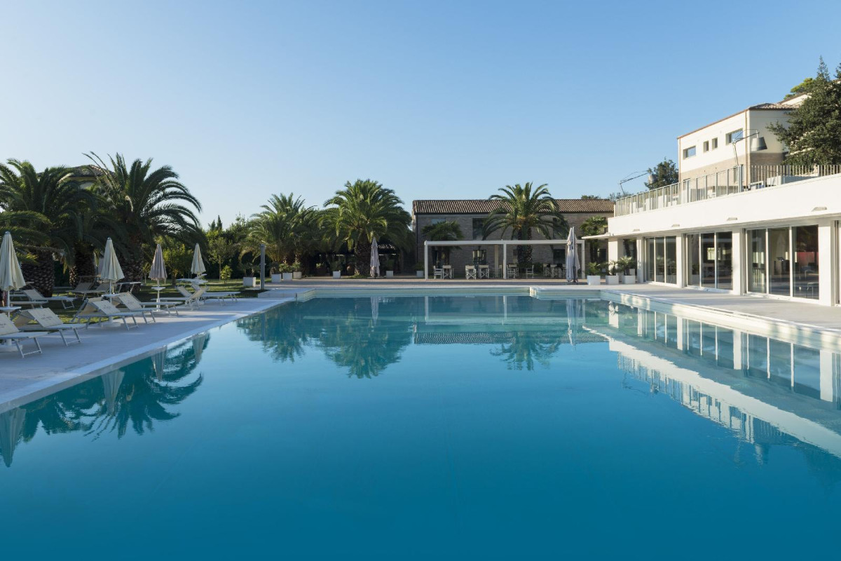 Finis Africae Country House