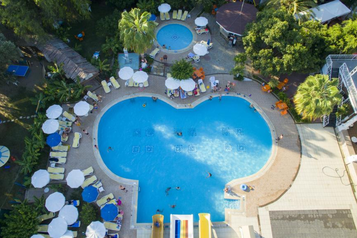 FIRST CLASS HOTEL