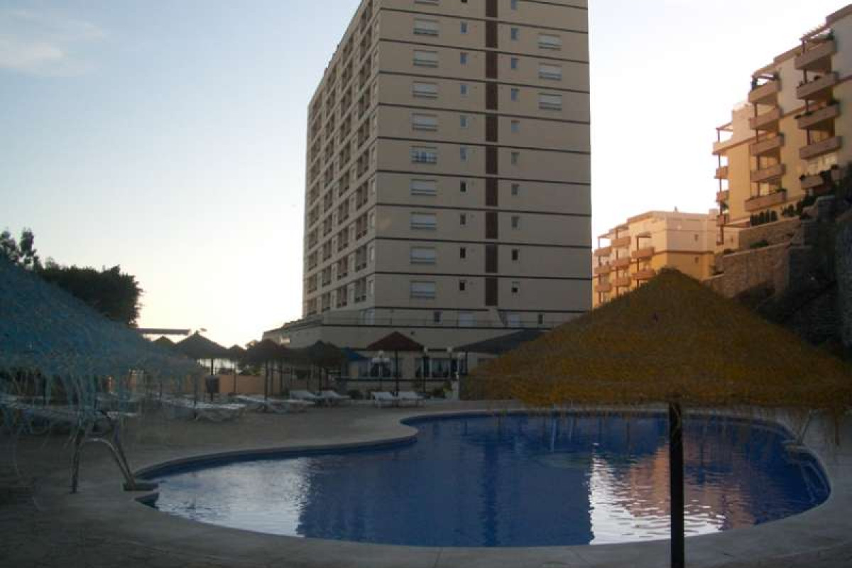 FIRST FLATOTEL INTERNATIONAL