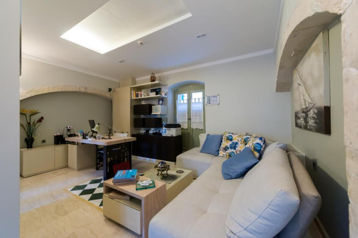 FISCARDONNA LUXURY SUITES