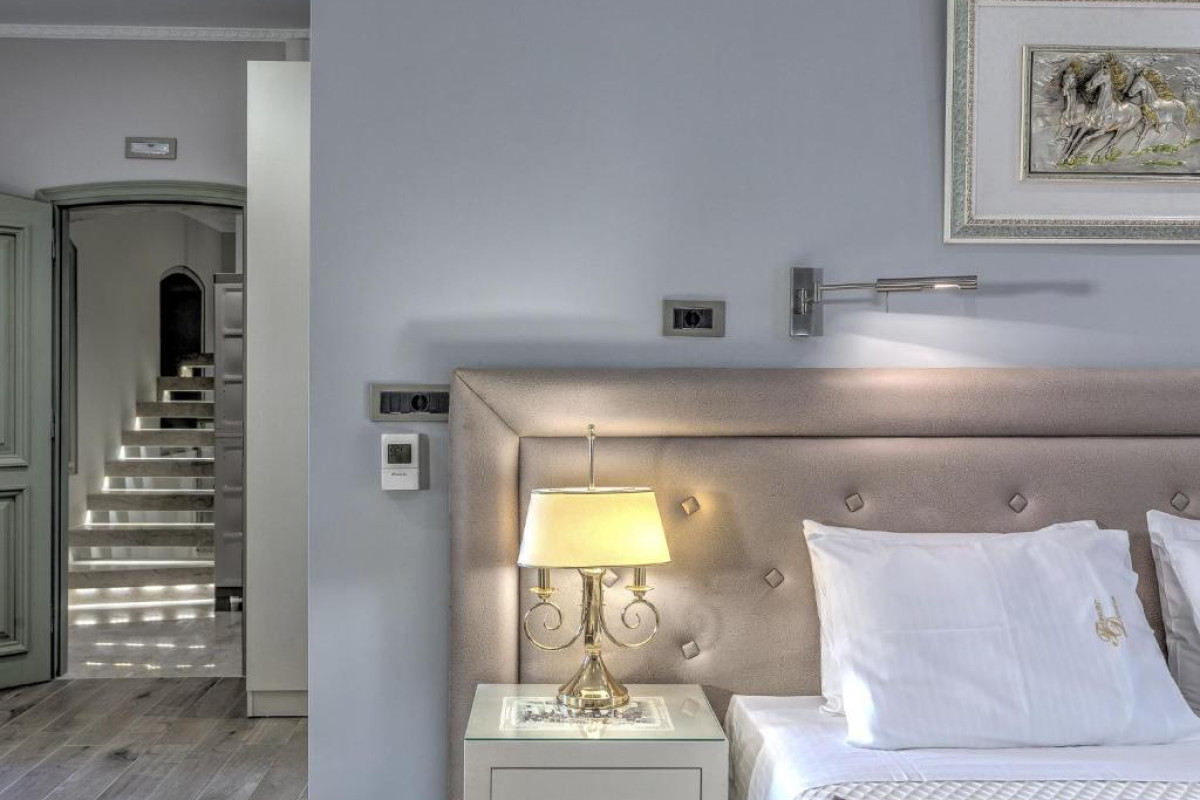 FISCARDONNA LUXURY SUITES