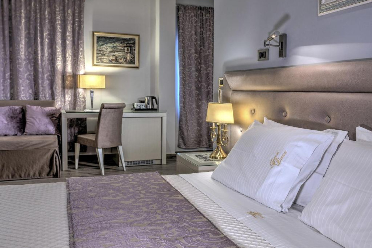 FISCARDONNA LUXURY SUITES