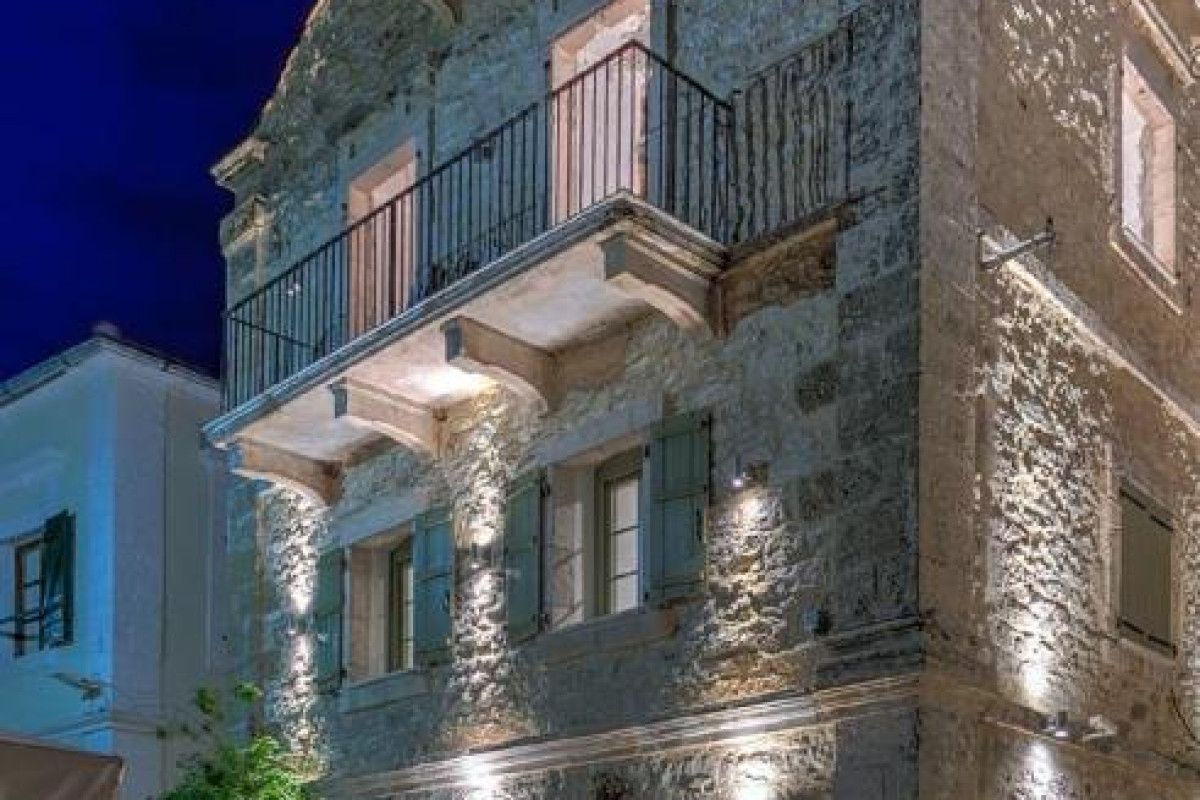 FISCARDONNA LUXURY SUITES