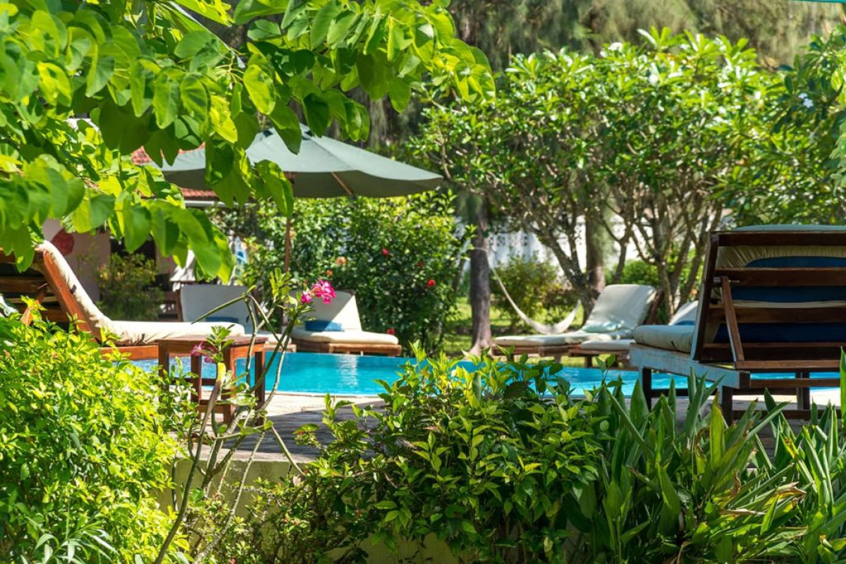Flame Tree Cottage Hotel