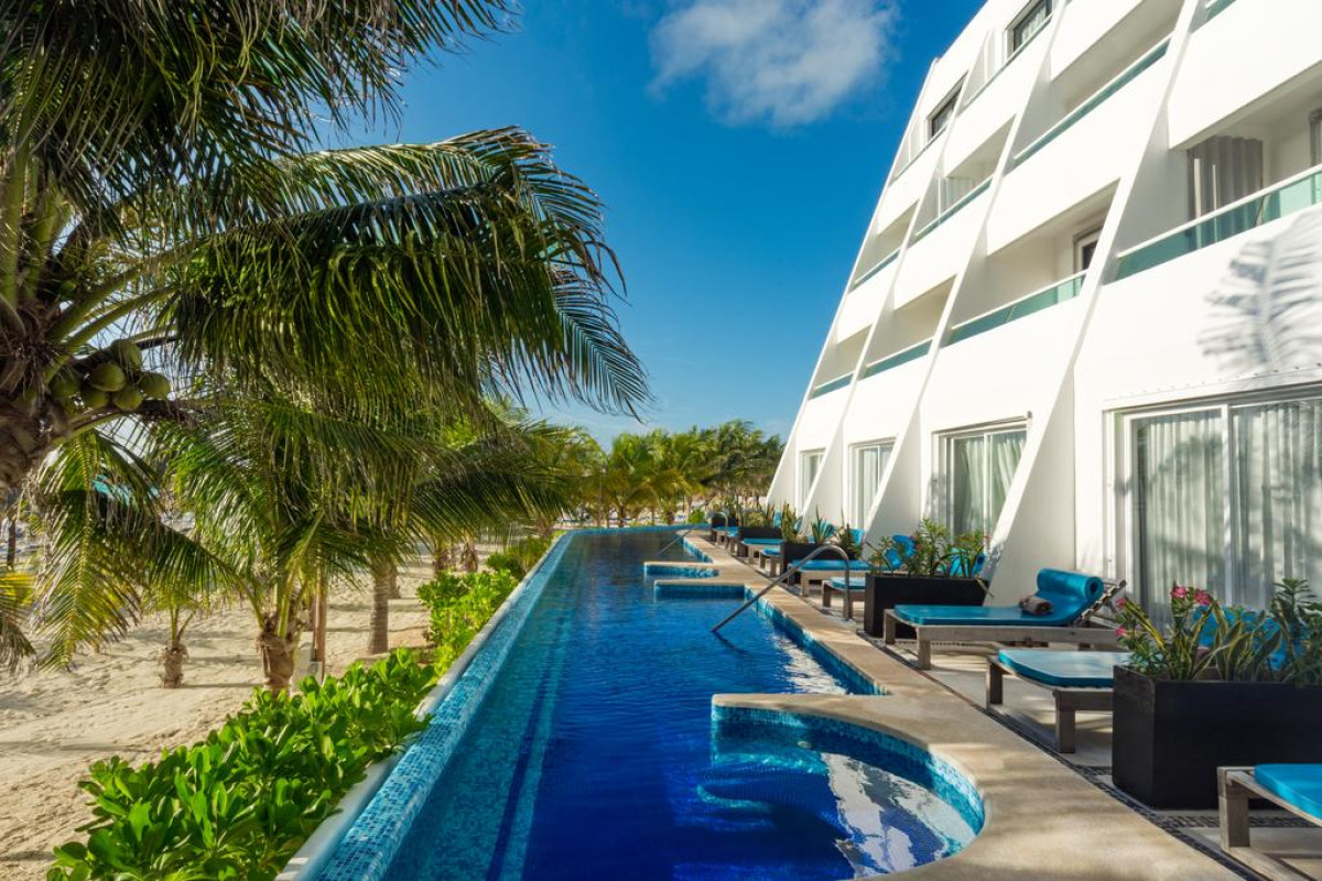 Flamingo Cancun All Inclusive
