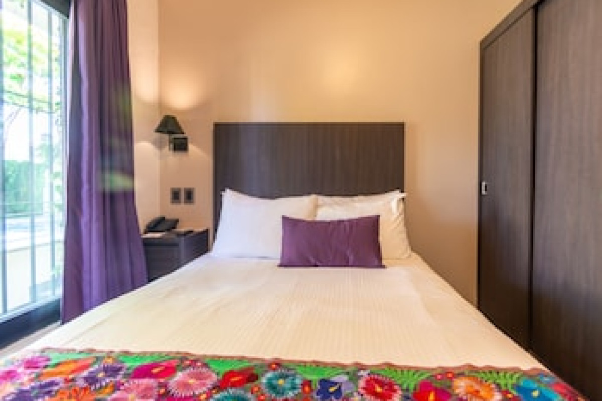 FLAMINGO INN