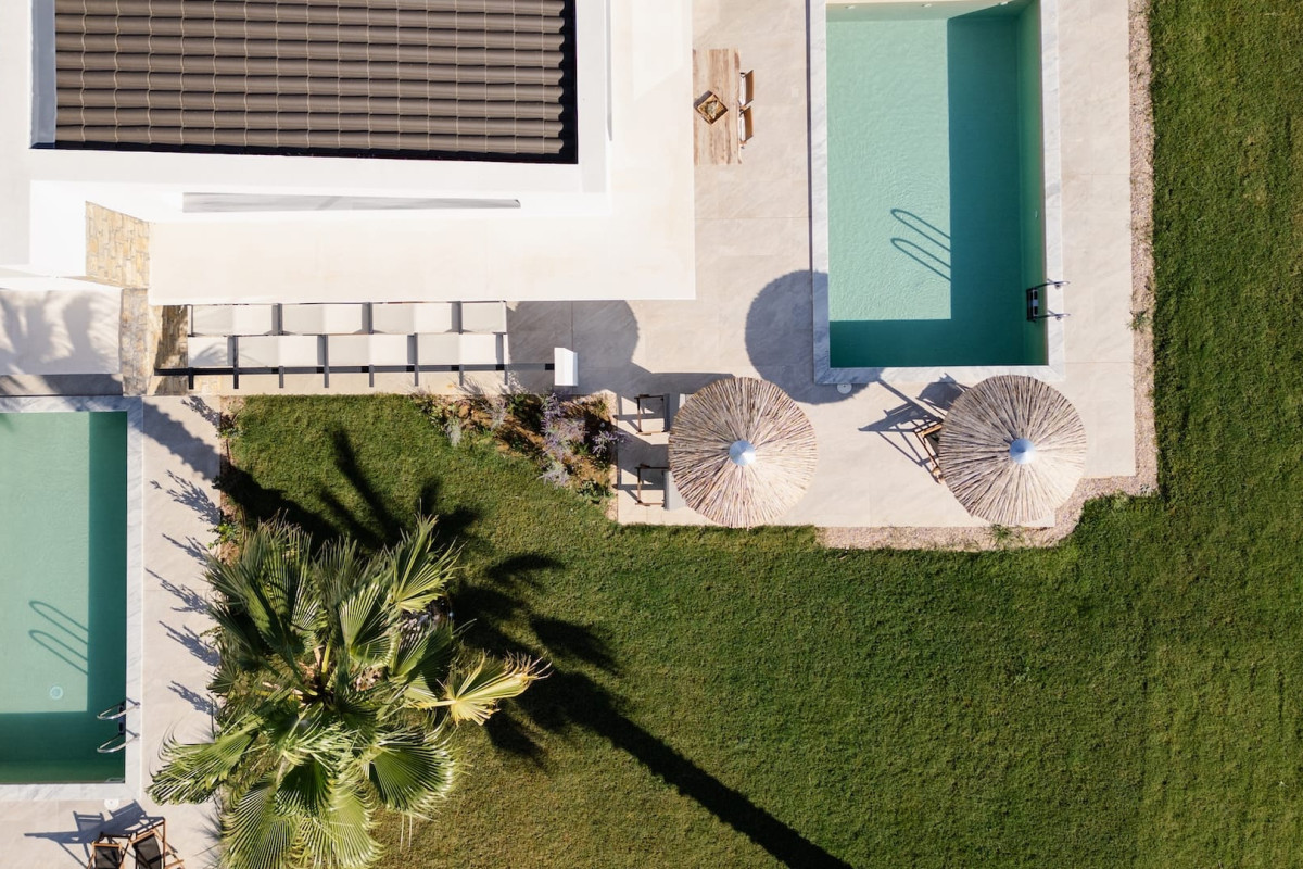 Flamingo Living Suites  Villas